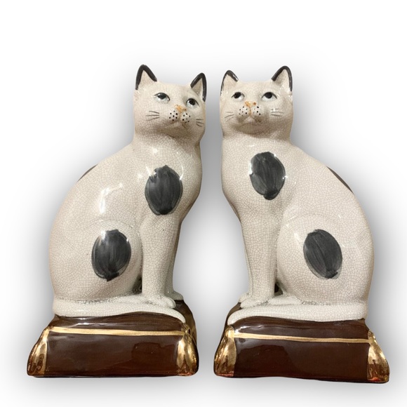 Vintage Accents Vintage Pair Cats Porcelain Bookend Takahashi